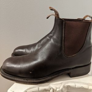 R.M. Williams Chestnut Leather Chelsea Boots